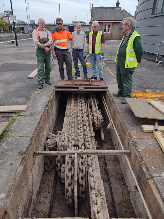Two jiggers in one pit. The big one operated a sluicegate, but what was the small one for?