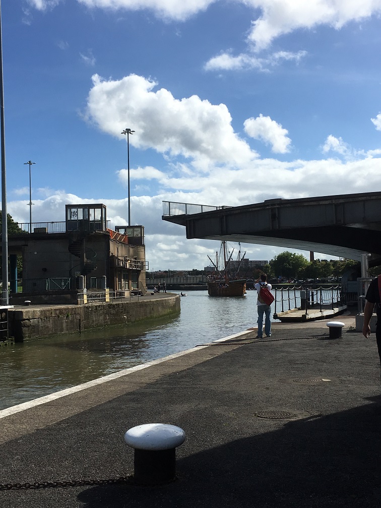 swivel bridge